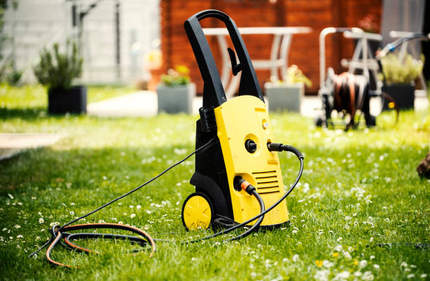 Best Animal Enclosure Cleaning  in Rancho Alegre, TX